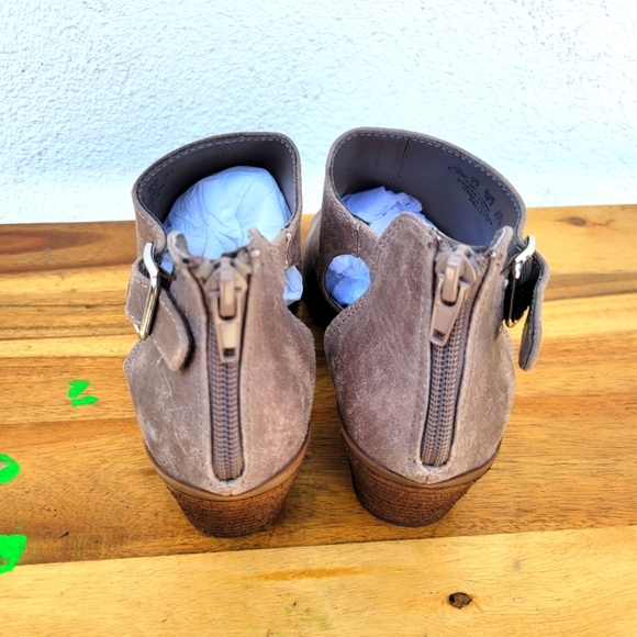 Carlos By Carlos Santana Della Doe Ankle Boot Women's Size 6.5 - Picture 13 of 16